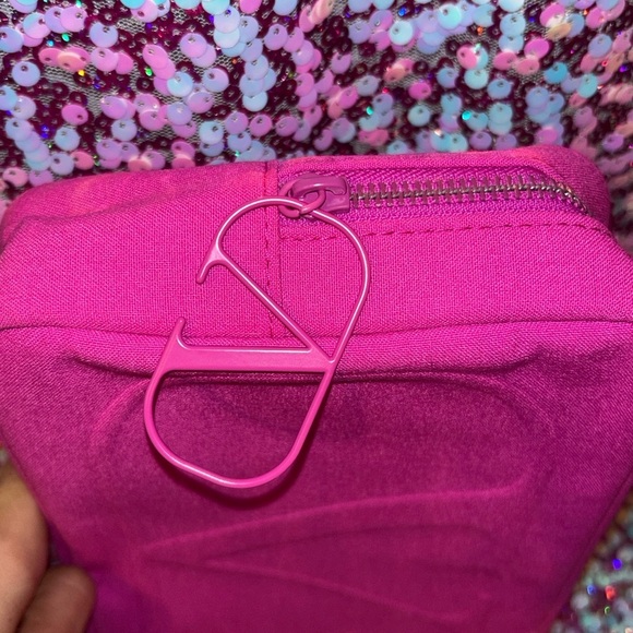 Pink Valentino Garavani Clutch - Picture 6 of 12